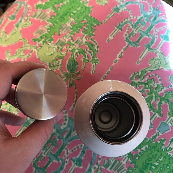 Rifle Paper Co x Corkcicle floral hydrangea blue printed canteen tumbler 16 oz - Picture 2 of 6